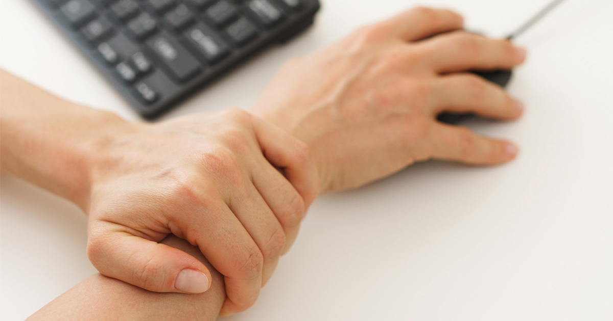 โรคสั่นไม่ทราบสาเหตุ,มือเท้าสั่นไม่ทราบสาเหตุ,essential tremor,ET